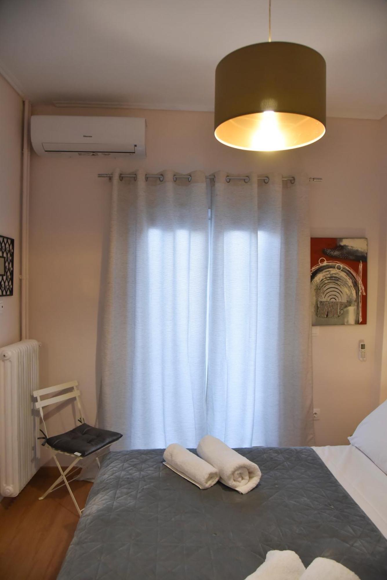 Ηλιόλουστο Apartment Атина Екстериор снимка
