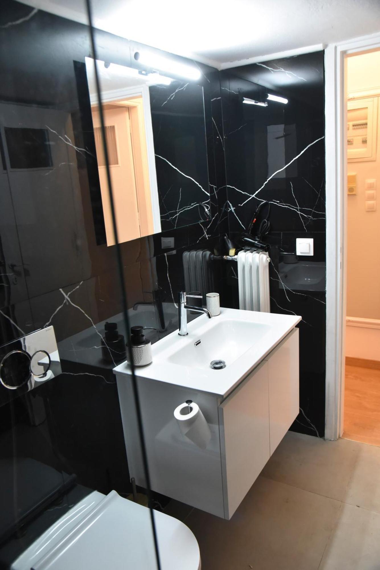 Ηλιόλουστο Apartment Атина Екстериор снимка